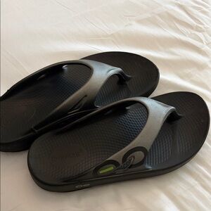 OOFOS Black Slide Sandals